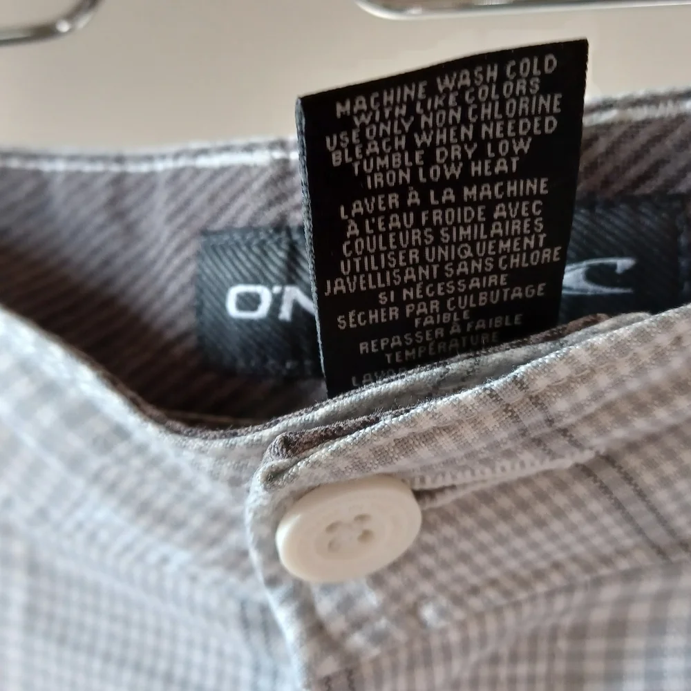 Men's O'Neill Plaid Shorts - Picture 9 of 9